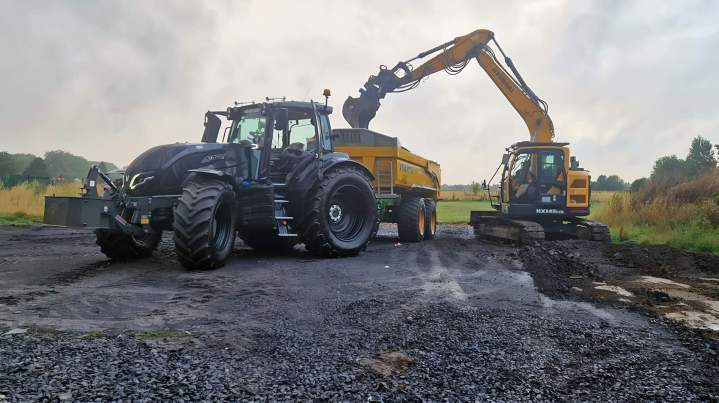 Tracteur benne Roquetoire